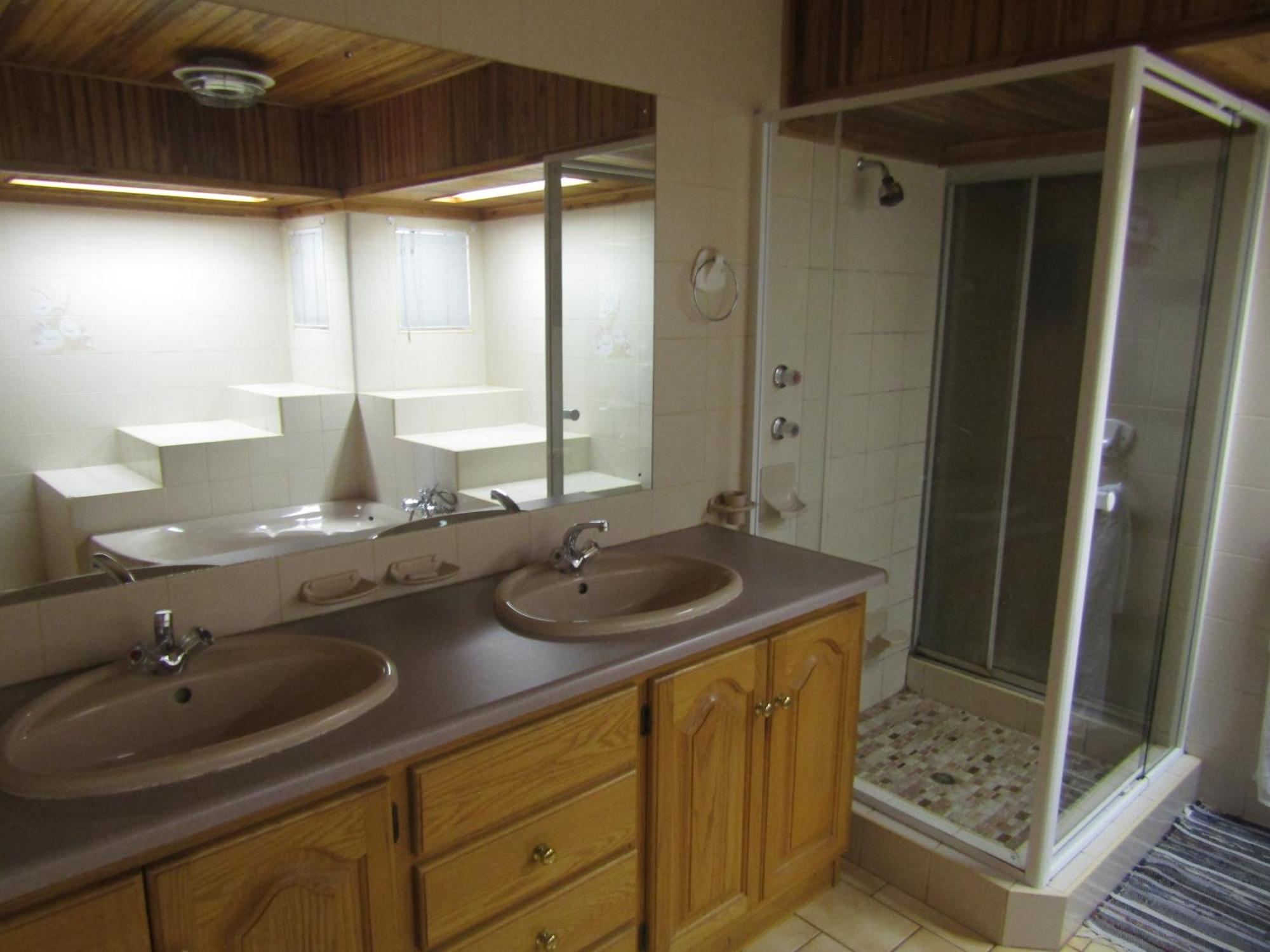 Tzaneen Guest House Ngoại thất bức ảnh