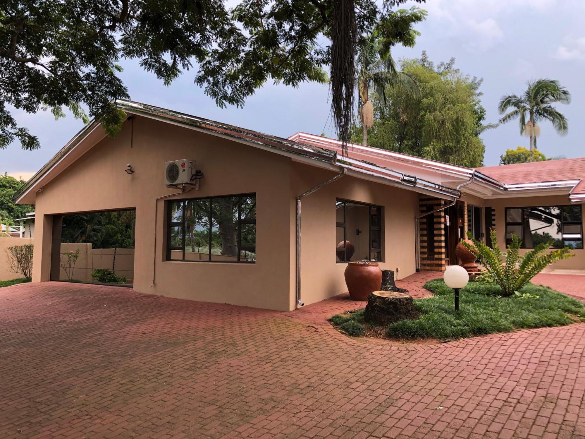 Tzaneen Guest House Ngoại thất bức ảnh