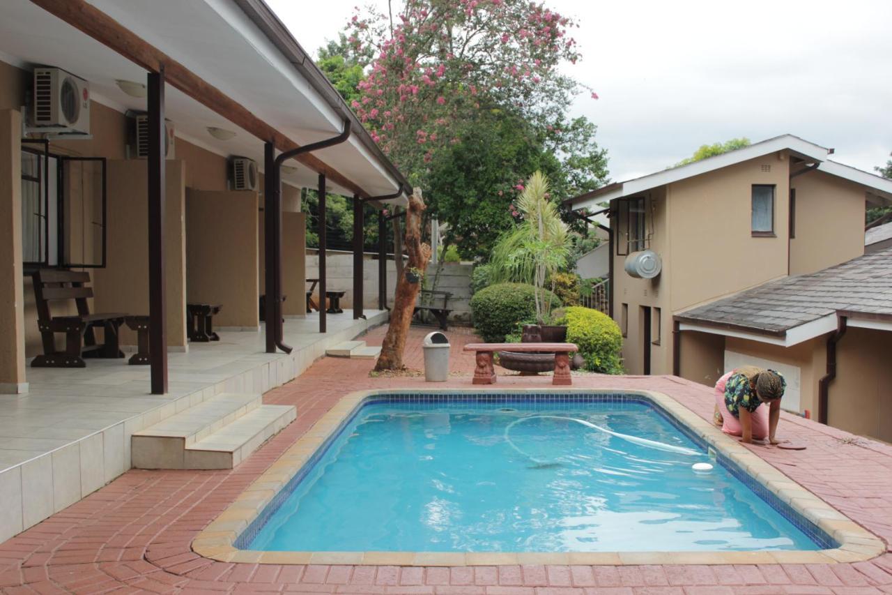 Tzaneen Guest House Ngoại thất bức ảnh